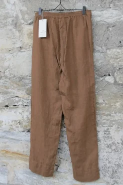 by basics Hose im klassischen Schnitt 12013 in camel - supersoftes Leinen