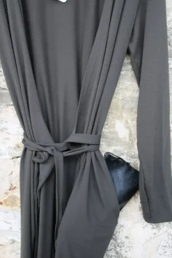 by basics Wickelkleid 7612 in dunklem khaki - Bambus & Elasthan