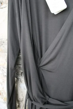 by basics Wickelkleid 7612 in dunklem khaki - Bambus & Elasthan