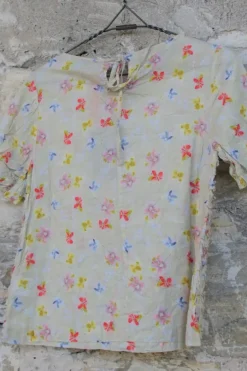 Ewa i Walla Bluse 44817 in zartem gelb mit Flowerprint - reiner, luftiger Voile