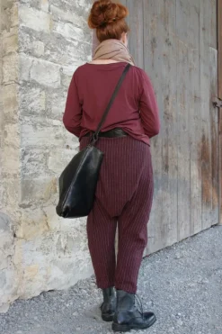 *Ewa i Walla Hose Tiefschritt 11414 MERJA in burgunder rot fein gestreift (burgundy) - softes Leinen