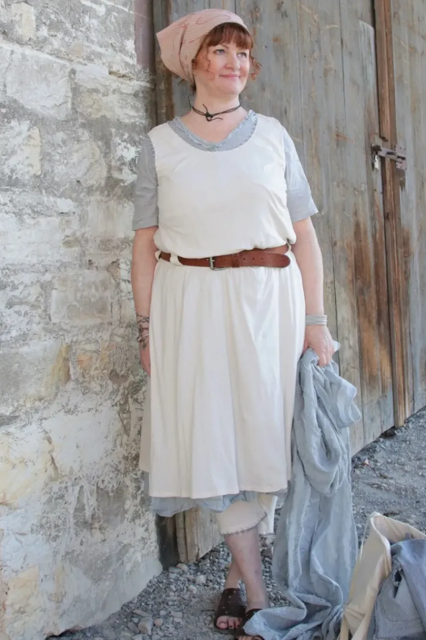 Ewa i Walla Kleid 55802 ALISA in creme mit hellblauen PomPoms - gerippter Jersey