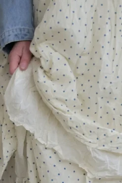 Ewa i Walla Kleid 55834 GERTRUD in cremeweiss mit blauen Punkten (blue) - luftiger Voile