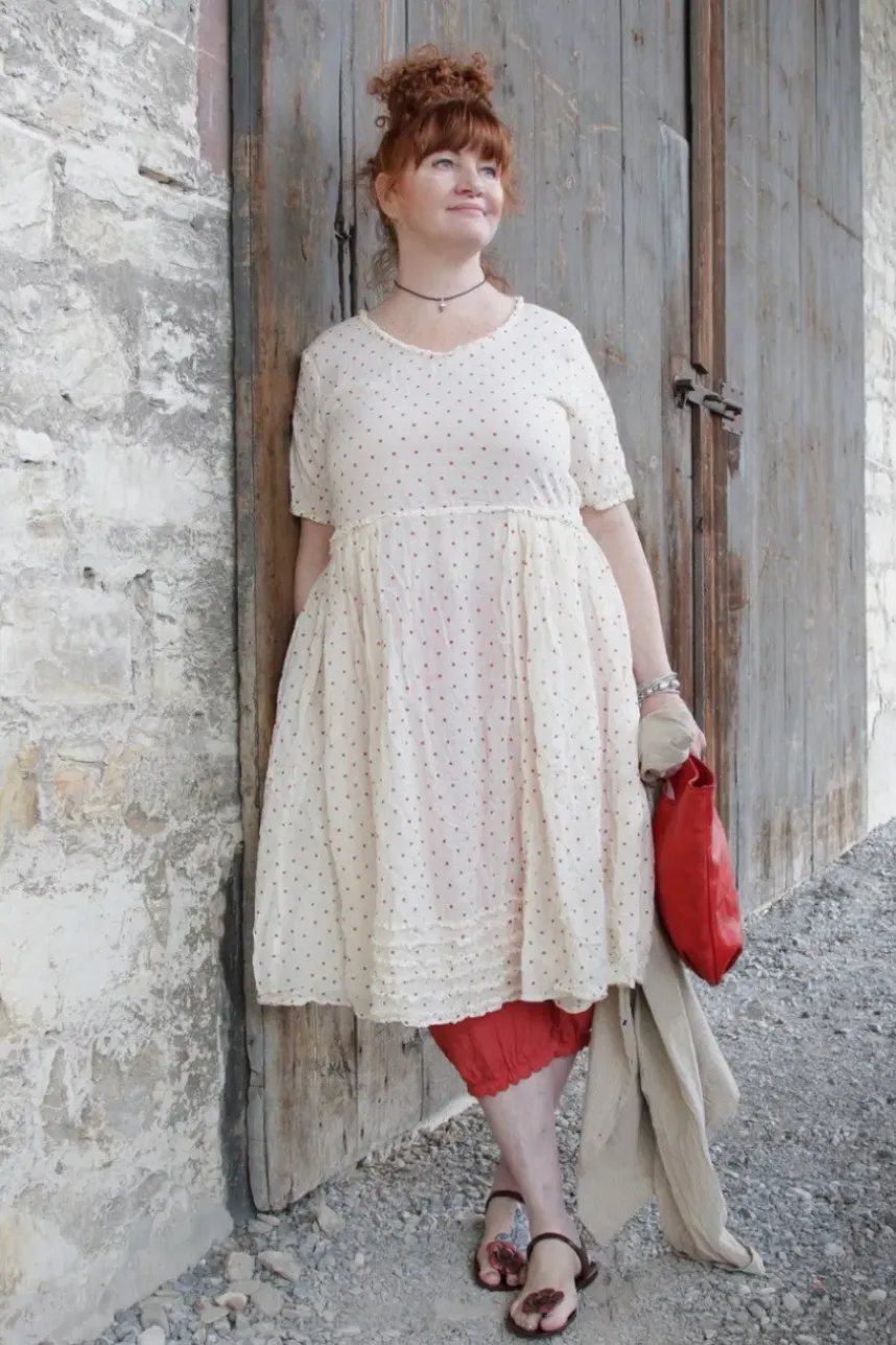 Ewa i Walla Kleid 55835 JENNIFER in creme mit rosenroten Dots (rose dot voile) - softer Voile