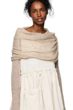 Ewa i Walla Schal BESSIE 77611 in beige (sand) - sehr zarter Baby Alpaka mit Merino Wolle