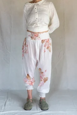 Les Ours Bloomer/Hose FANFAN im pastelligen rose - zarter Voile aus reiner Baumwolle