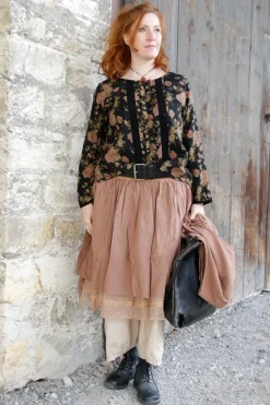 Les Ours Bluse ANETH in vintage schwarz mit Flowerprint - wollige Baumwolle