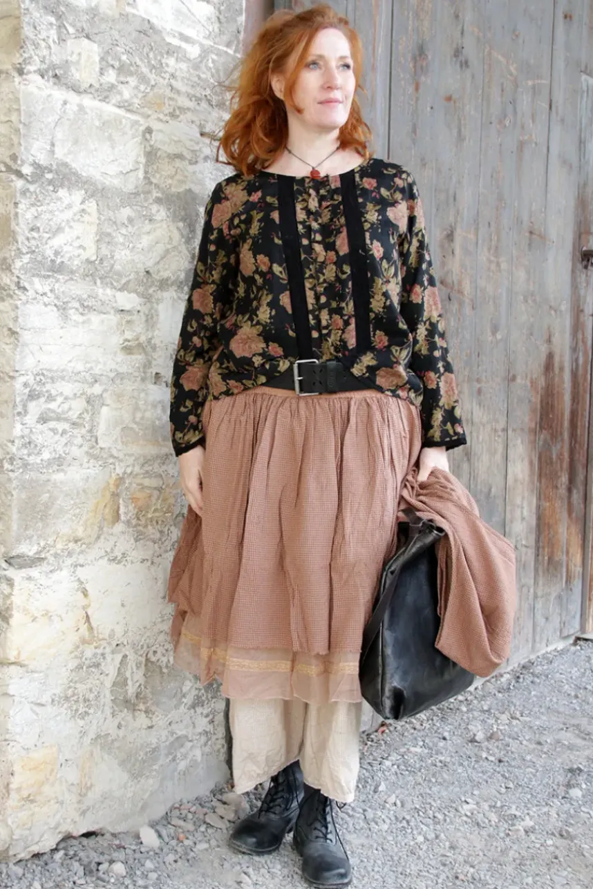 Les Ours Bluse ANETH in vintage schwarz mit Flowerprint - wollige Baumwolle
