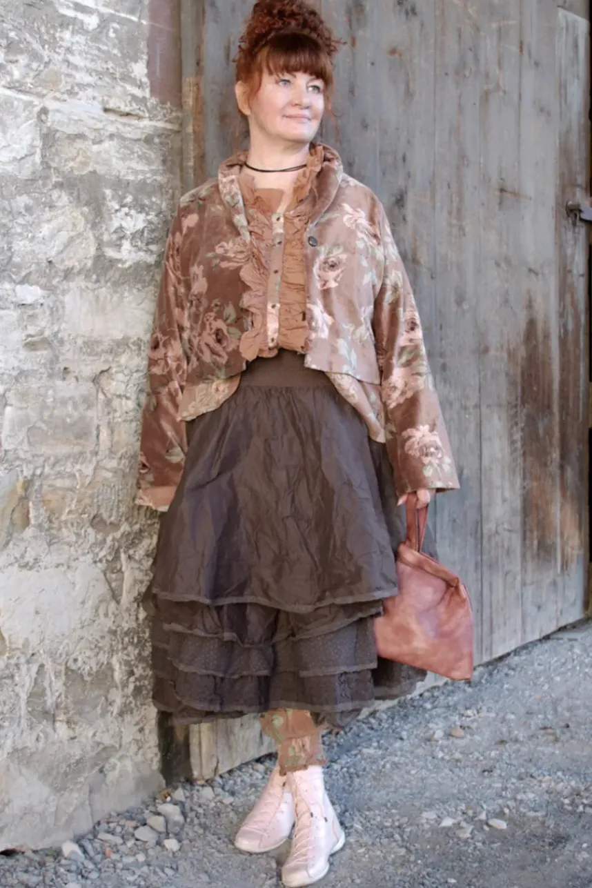 Les Ours Bluse OEILLET in nougat mit Flowerprint - softer Voile aus reiner Baumwolle