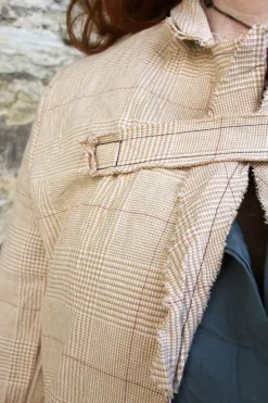 Les Ours Jacke LIMOUNE mit Hahnentrittmuster in creme-caramel - softe Damast-Baumwolle
