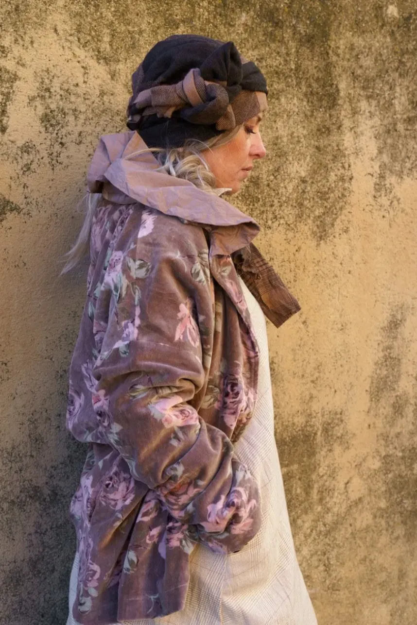 Les Ours Jacke PISSENLIT in altrose mit Flowerprint - kuscheliger Samt aus reiner Baumwolle