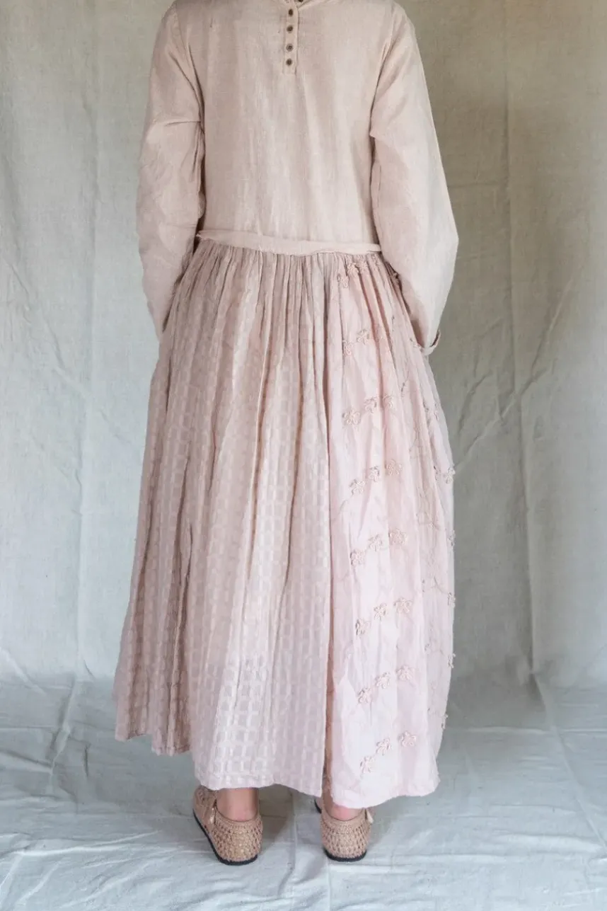 Les Ours Kleid ADRIANA im zarten rose mit süßen Blümchen & Stickerei - reine, softe Baumwolle