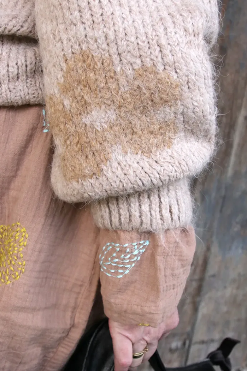 Les Ours Pullover PULL im zarten altrose mit Blumenmuster - supersofte Mischwolle
