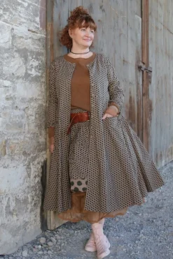 Les Ours Shirt ALYCIA in caramelbraun - Tüll aus reiner, softer Baumwolle